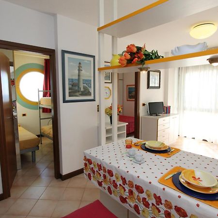 Complesso Solarium Apartamento Bibione Exterior foto