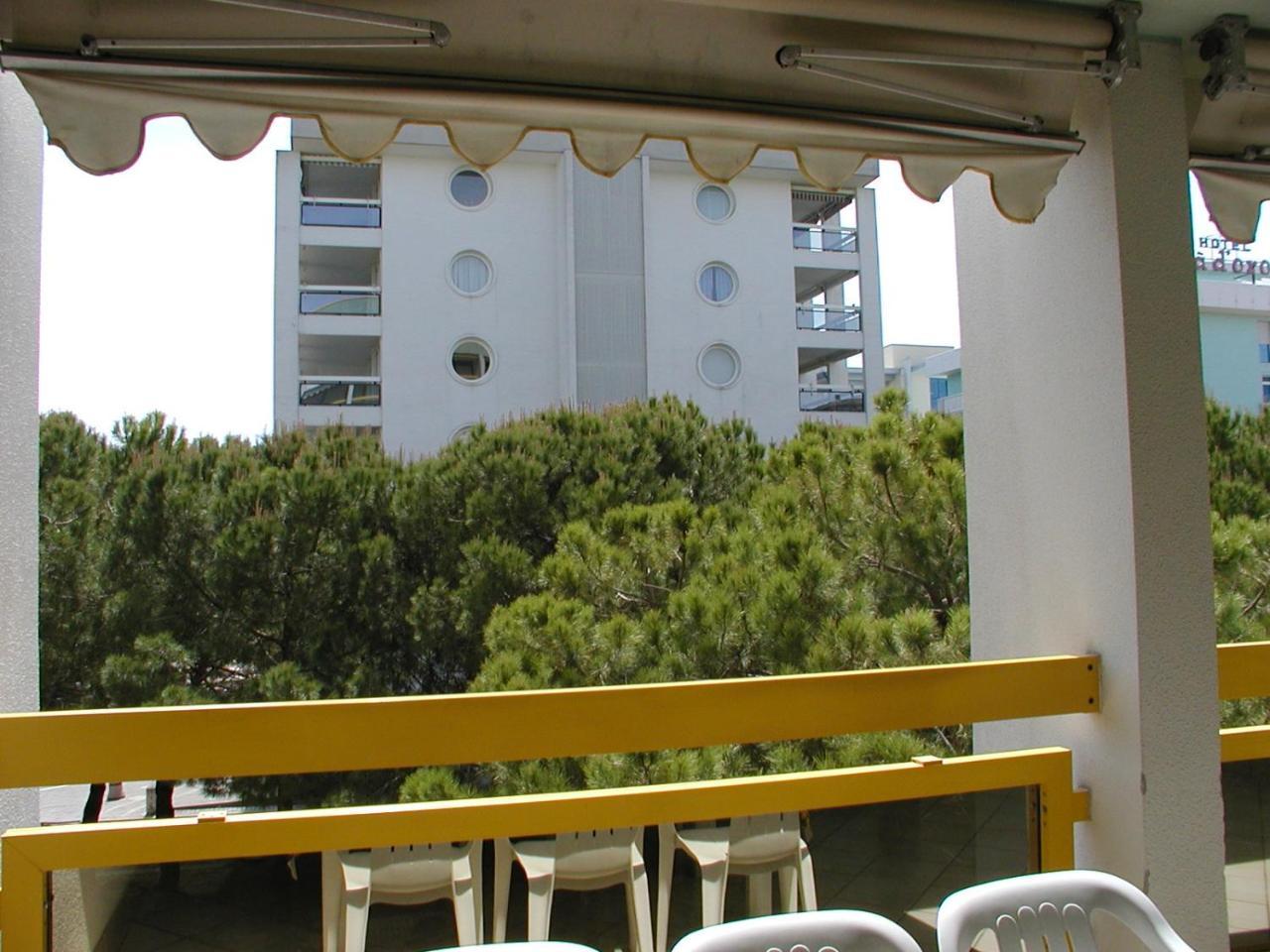 Complesso Solarium Apartamento Bibione Exterior foto