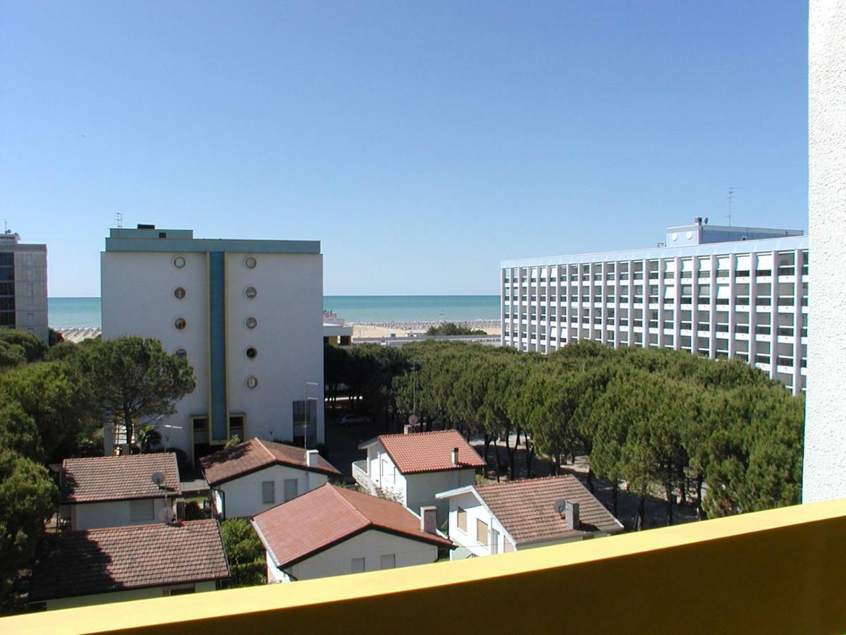 Complesso Solarium Apartamento Bibione Exterior foto
