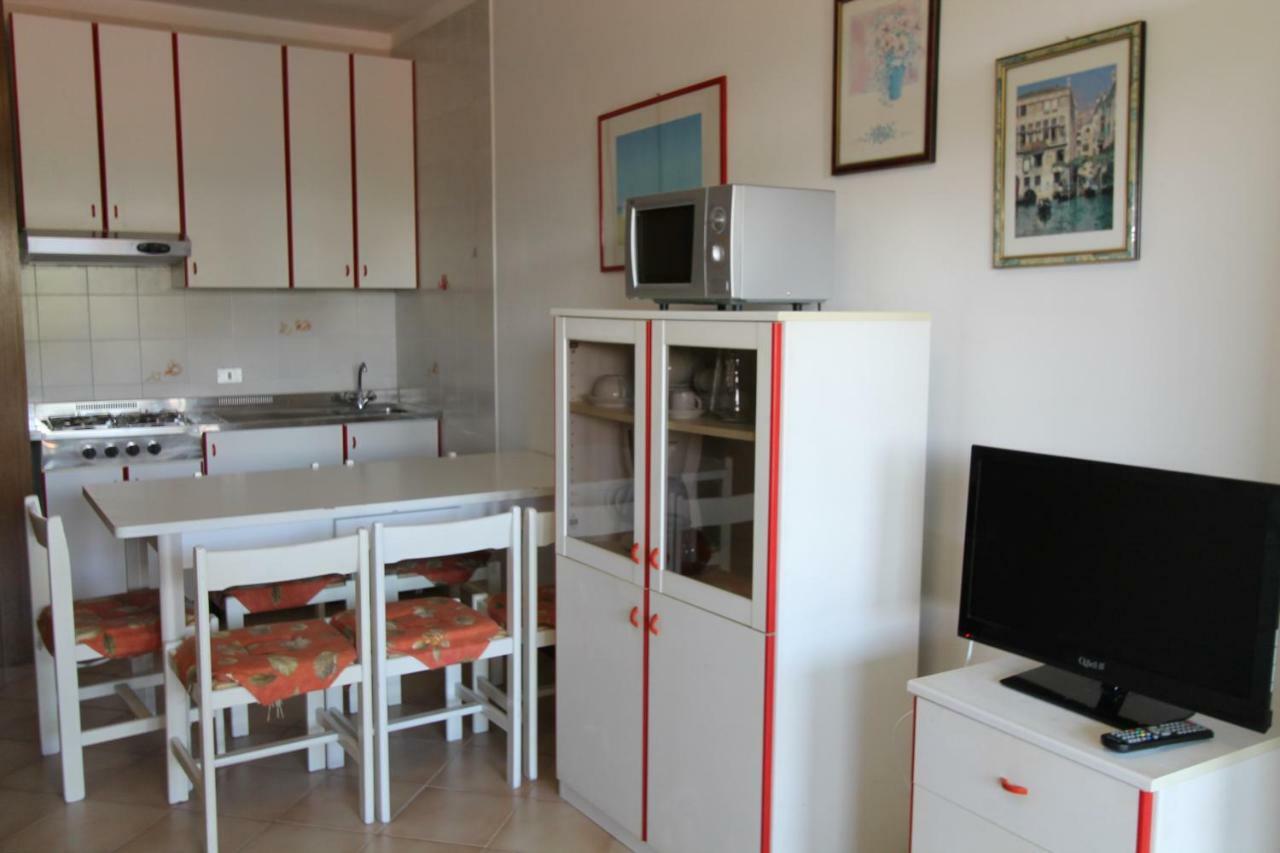 Complesso Solarium Apartamento Bibione Exterior foto