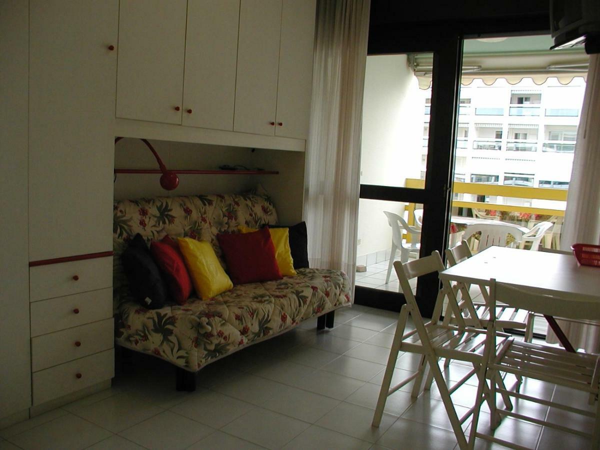Complesso Solarium Apartamento Bibione Exterior foto