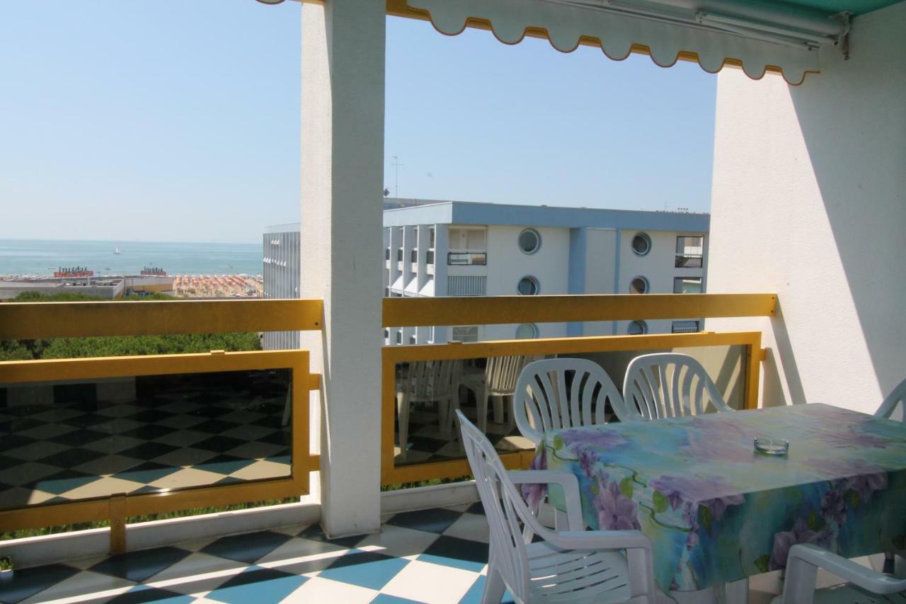 Complesso Solarium Apartamento Bibione Exterior foto