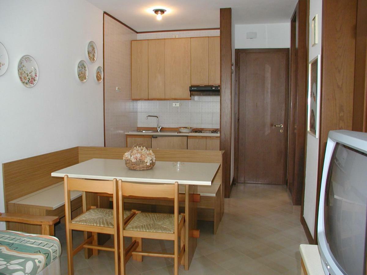 Complesso Solarium Apartamento Bibione Exterior foto
